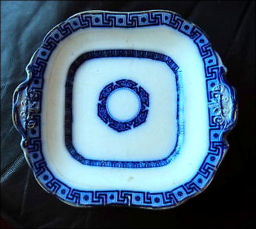 J & W Pratt plate in the Arabesque pattern