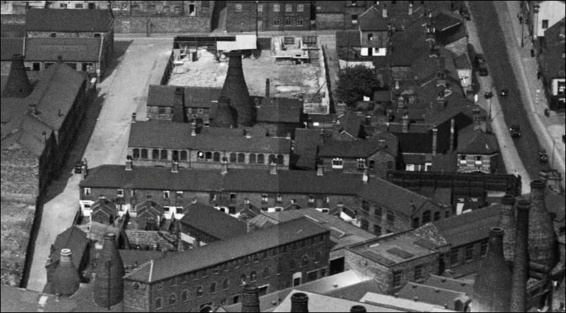 to the right is Broad Street and the Kensington works to centre left