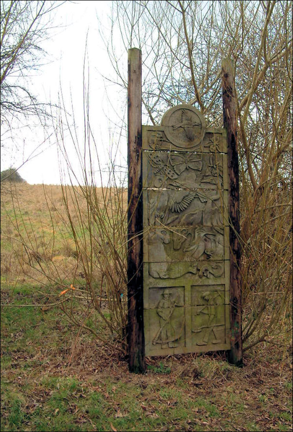 The Timber Gateway commemorates agriculture and early mining in the area before it became heavily industrialised