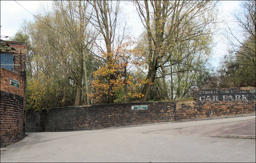 Lower Bedford Street - to the left the road to the flint mill - to the right is Bedford Street Bridge