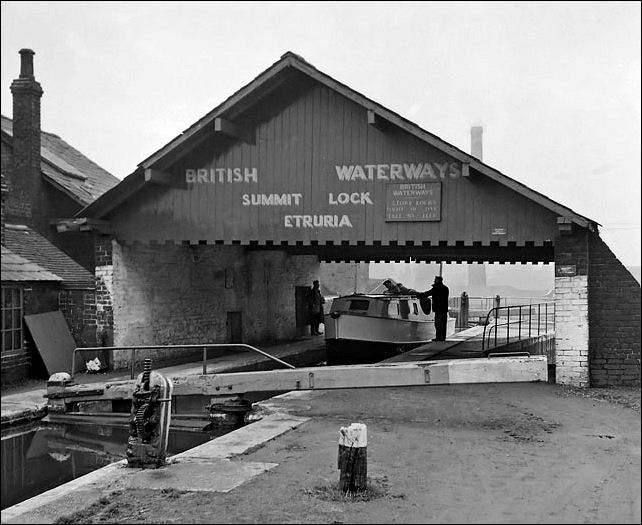 Summit Lock, Etruria, also known as Stoke Top Lock