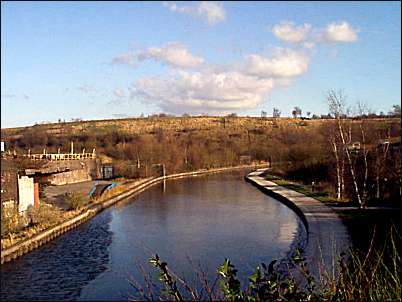 Etruria direction - the Festival Park is just around the corner.