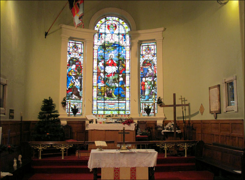 the apsidal chancel was added to the front of the church in 1788