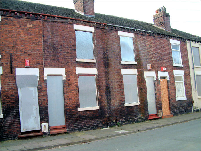 houses in Middleport waiting for demolition 