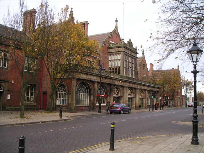 Stoke-on-Trent Railway Station - Winton Square