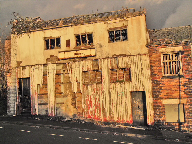 'Crumbly Buildings' on Bournes Bank, Burslem - 2007