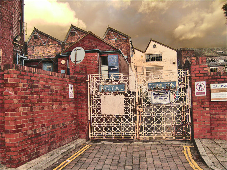 Royal Doulton, Chained Gates, Burslem - 2007