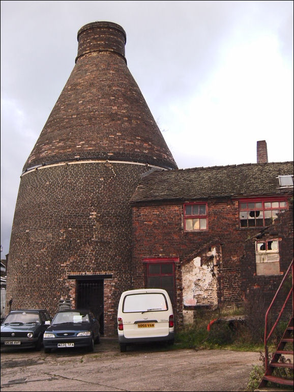 Bottle Kiln at the Price & Kensington works, Longport, Burslem - 2007