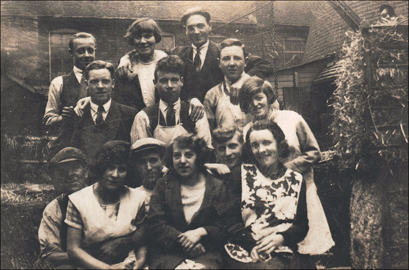 Mary Elizabeth Whalley McGraw (Potters Paintress) at work with some of her colleagues