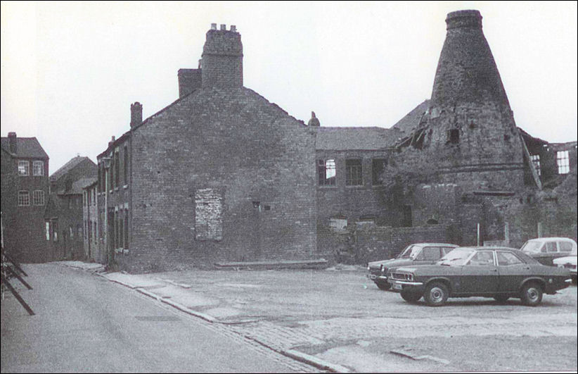 A.T. Finney's Blue Bell Pottery, Longton