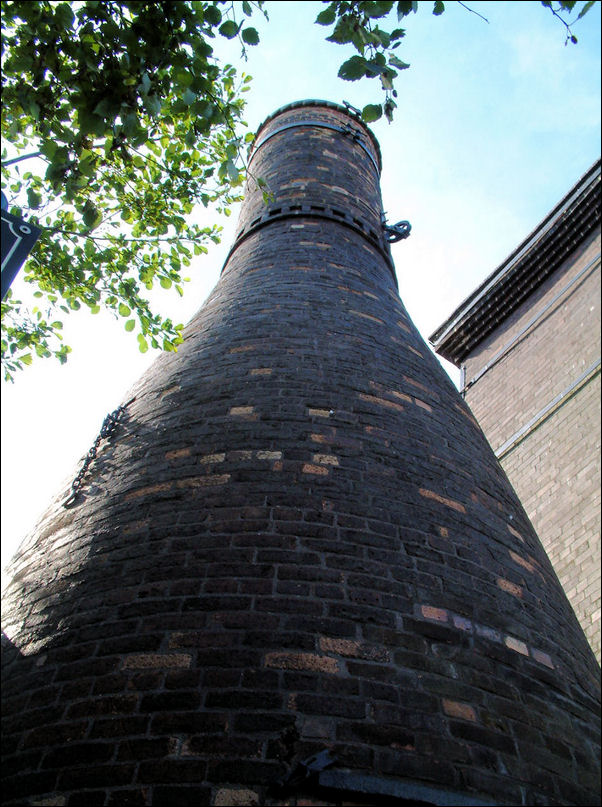 the 'hovel' (outer skin) of the round calcining kiln 