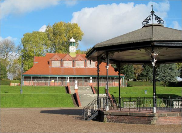 the park opened in 1897 - W.H. Goss gave the vases on the terrace