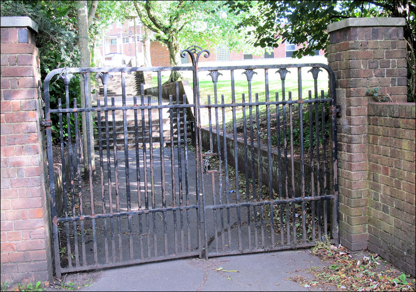 foot access from Newcastle Lane - the support pillars with setback emphasising the geometric form 