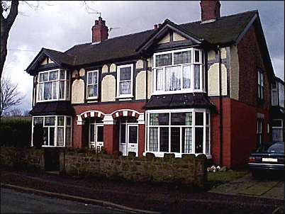 Large villa-style semi-detached housing, typical of those in Oakville Avenue