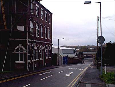 looking down Sampson Street from York Street