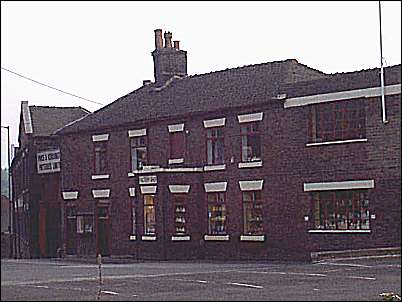 Post Office at the Top Bridge Pottery (now factory shop)