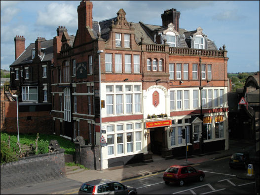 the Crown and Anchor, Times Square, Longton